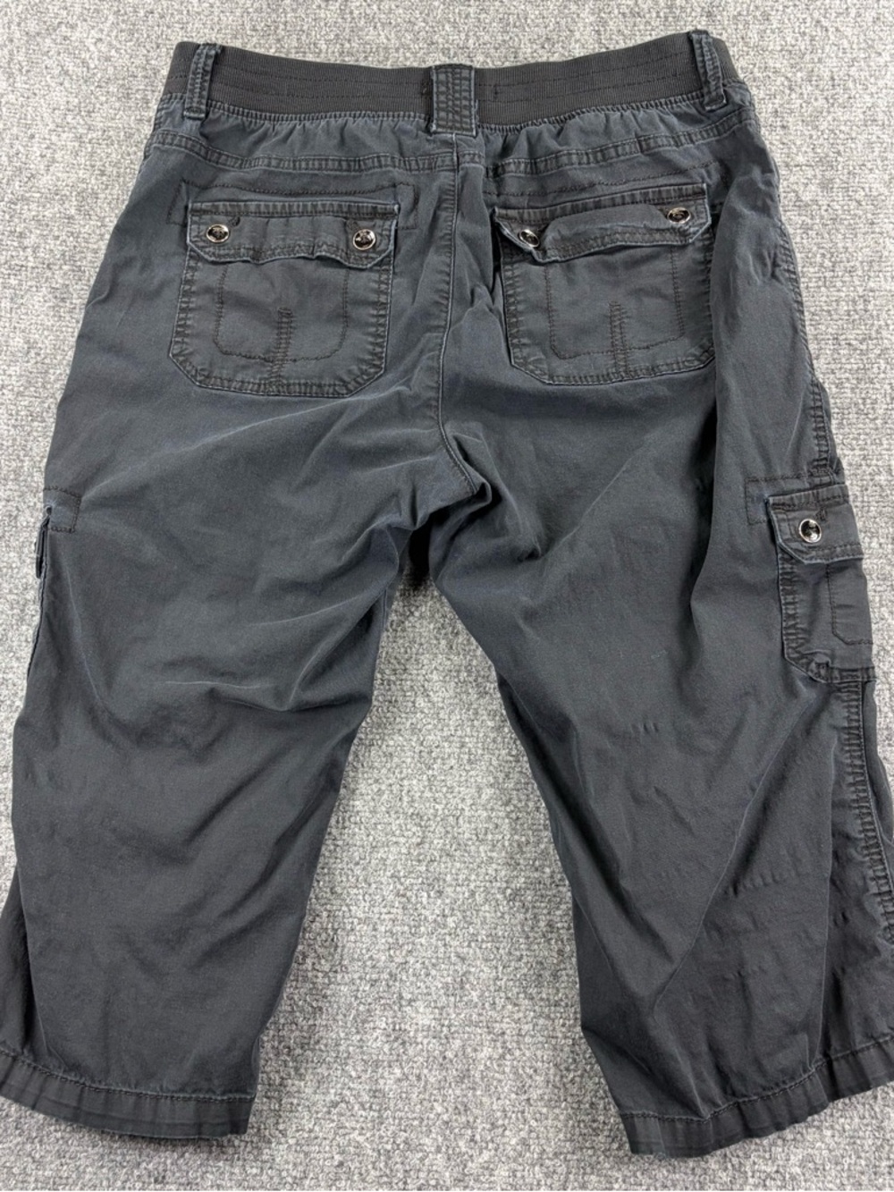 Lee Black Cargo Capris - Picture 10 of 10